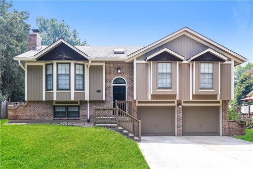 1615 Se 7th Ter, Lee's Summit, MO, 64063-6177 | Card Image