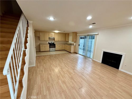 apt-1-6439 Woodman Ave, Van Nuys, CA, 91401-1610 | Card Image