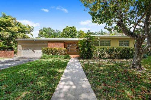 6315 Castaneda St, Coral Gables, FL, 33146-3410 | Card Image