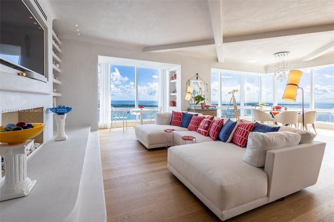 APT-55F - 1425 Brickell Ave, Condo with 3 bedrooms, 5 bathrooms and null parking in Miami FL | Image 4