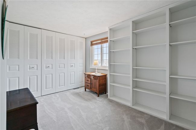 310 Redrome Cir W, Townhouse with 2 bedrooms, 2 bathrooms and 3 parking in Bridgeville PA | Image 22