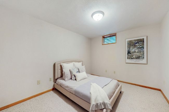 4855 Coachlight Dr, Home with 3 bedrooms, 3 bathrooms and null parking in West Des Moines IA | Image 24