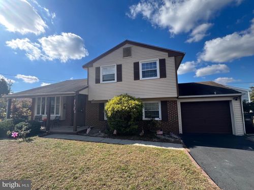 825 Lexington Ave, BLACKWOOD, NJ, 08012-1029 | Card Image