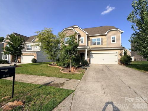 9281 Perseverance Dr, Harrisburg, NC, 28075-8397 | Card Image