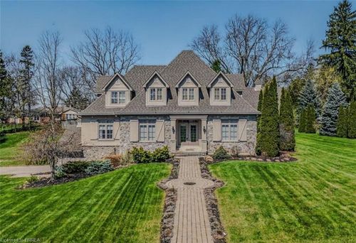 9 Rue Châteaux Terr, Brantford, ON, N3T6N7 | Card Image