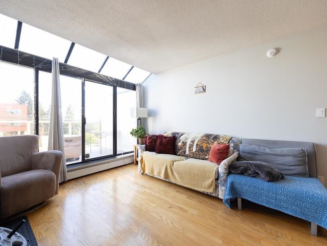 114 - 812 Milton St, Condo with 2 bedrooms, 1 bathrooms and 1 parking in New Westminster BC | Image 4
