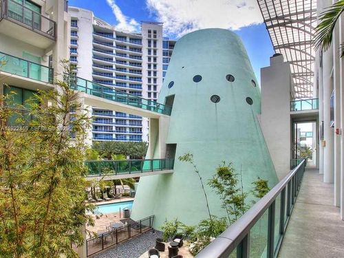 521-6000 Collins Ave, Miami Beach, FL, 33140-2383 | Card Image