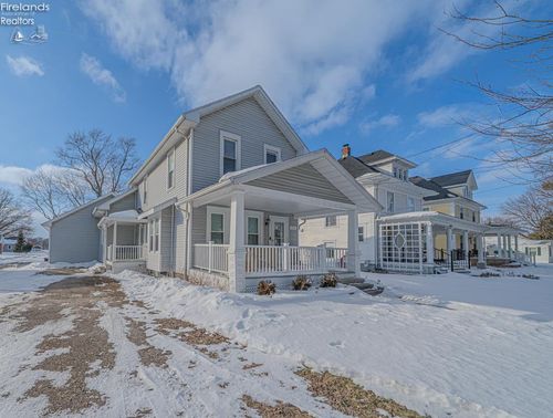 110 S Main St, Lindsey, OH, 43442-9782 | Card Image