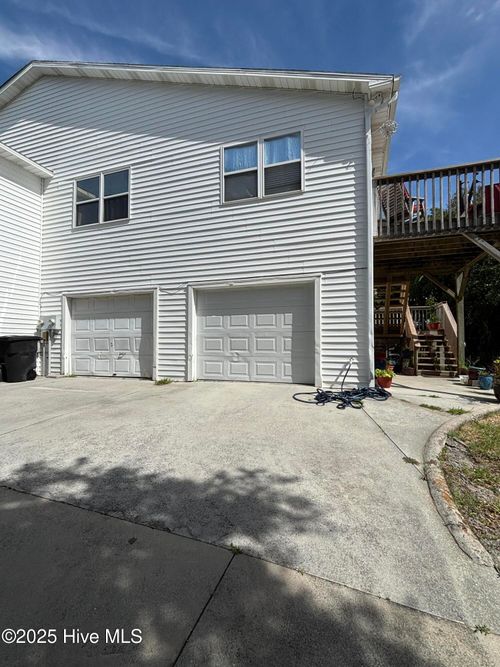 203 W Landing Dr, Emerald Isle, NC, 28594-3447 | Card Image