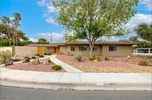 3597 Cochise Ln, Las Vegas, NV, 89169-3306 | Card Image