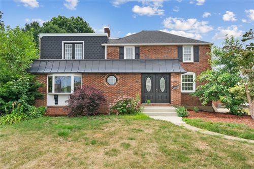 1017 Mccoy Rd, Mc Kees Rocks, PA, 15136-1700 | Card Image