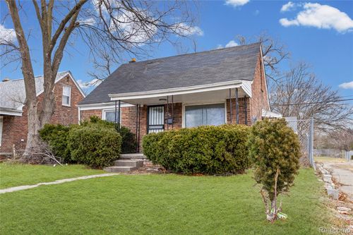 19900 Southfield Fwy, Detroit, MI, 48235-2265 | Card Image