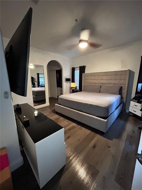 7166 Regina Way, ORLANDO, FL, 32819-5514 | Card Image