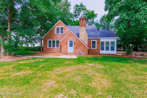 513 E Main St, Wallace, NC, 28466-2727 | Card Image