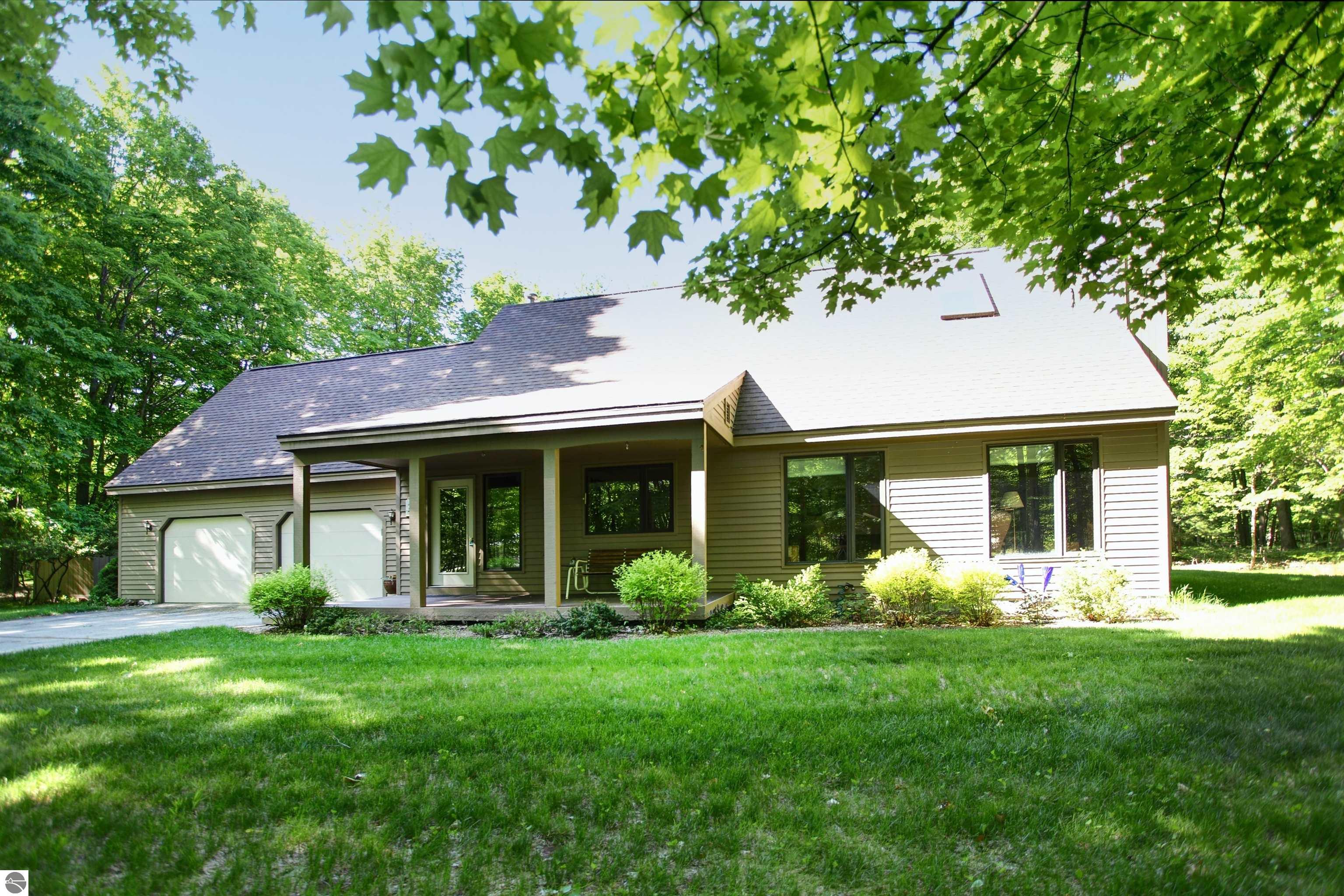 Amidon Dr, Traverse City, MI 49685