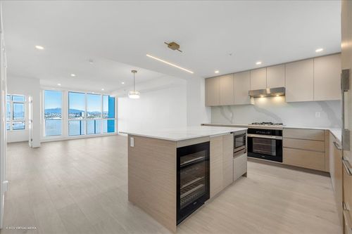 75-10333 River Dr, Richmond, BC, V6X0T2 | Card Image