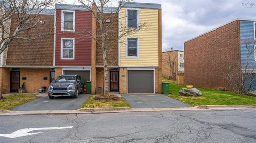 5540 Stoneham Court, Halifax, NS, B3K4A5 | Card Image