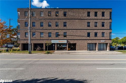 301-100 Colborne St W, Orillia, ON, L3V2Y9 | Card Image