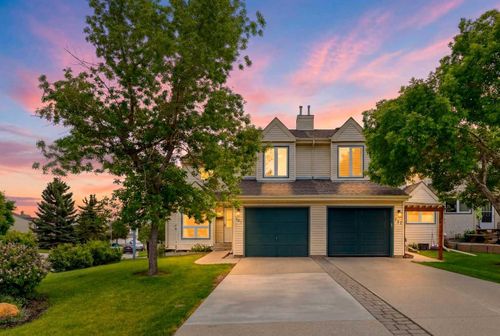 781 Sandringham Place Nw, Calgary, AB, T3K3Z1 | Card Image