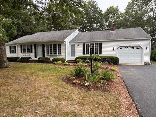 194 James Otis Rd, Centerville, MA, 02632-2123 | Card Image