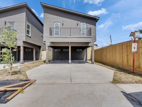 a-8633 Homewood Ln, Houston, TX, 77028-1617 | Card Image