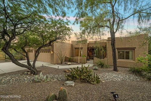 11667 N La Tanya Drive, Oro Valley, AZ, 85737 | Card Image