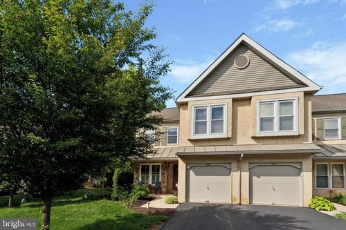 2000-2000 Eton Ct, WEST CHESTER, PA, 19382-7903 | Card Image