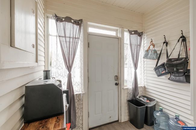 1836 Center St Ne, House other with 4 bedrooms, 1 bathrooms and null parking in Salem OR | Image 17