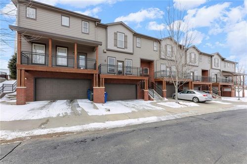 apt-b23-5245 Overland Dr, Lawrence, KS, 66049-3900 | Card Image