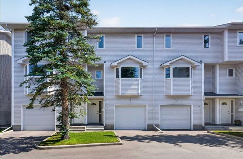 52 Glenbrook Villas Sw, Calgary, AB, T3E7E8 | Card Image