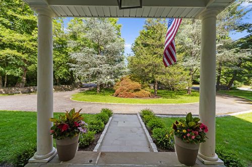 340 West St, Harrison, NY, 10528-2504 | Card Image
