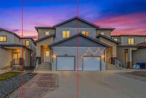 335 Old Commonwealth Path, Winnipeg, MB, R2P2X7 | Card Image