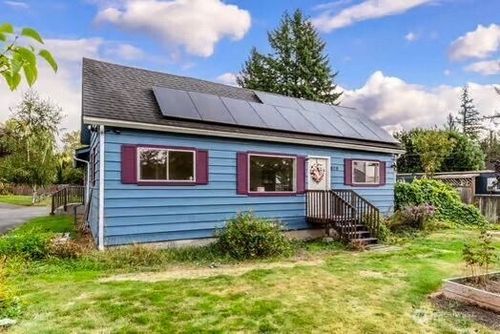 870 4th St, Sultan, WA, 98294-9801 | Card Image