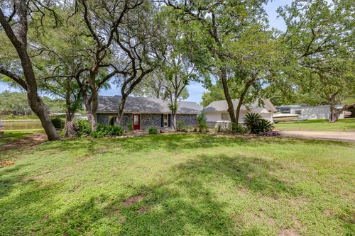 214 Island Lodges Dr, Buchanan Dam, TX, 78609-4202 | Card Image