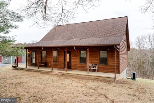 121 Spiker Ln, Strasburg, VA, 22657-4639 | Card Image