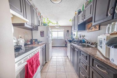 321 - 5120 62 St, Condo with 1 bedrooms, 1 bathrooms and 1 parking in Red Deer AB | Image 1