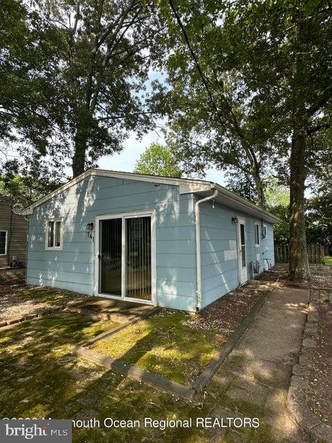 Birch Rd, Lanoka Harbor, NJ 08734