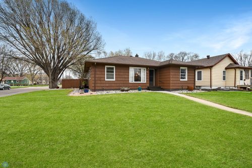 322 12th St N, Moorhead, MN, 56560-2247 | Card Image