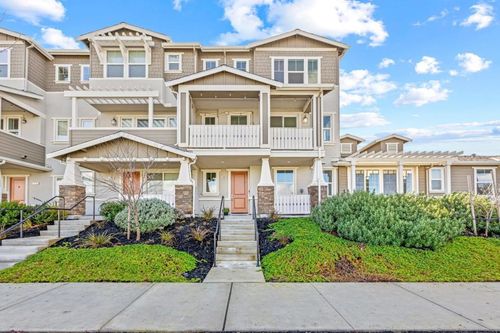 1387 Ores Way, Gilroy, CA, 95020-5944 | Card Image