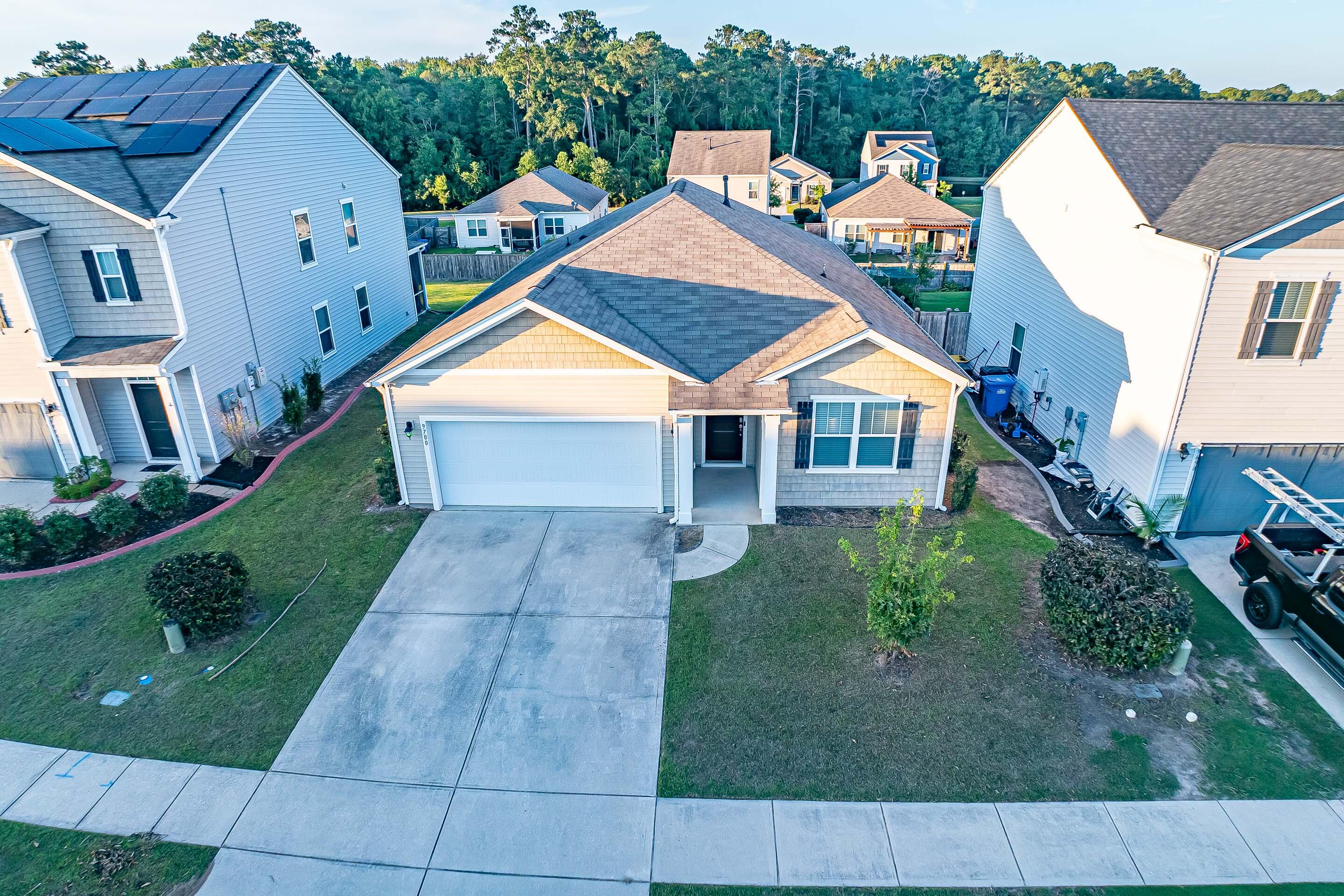 Mosgrove Ave, Ladson, SC 29456