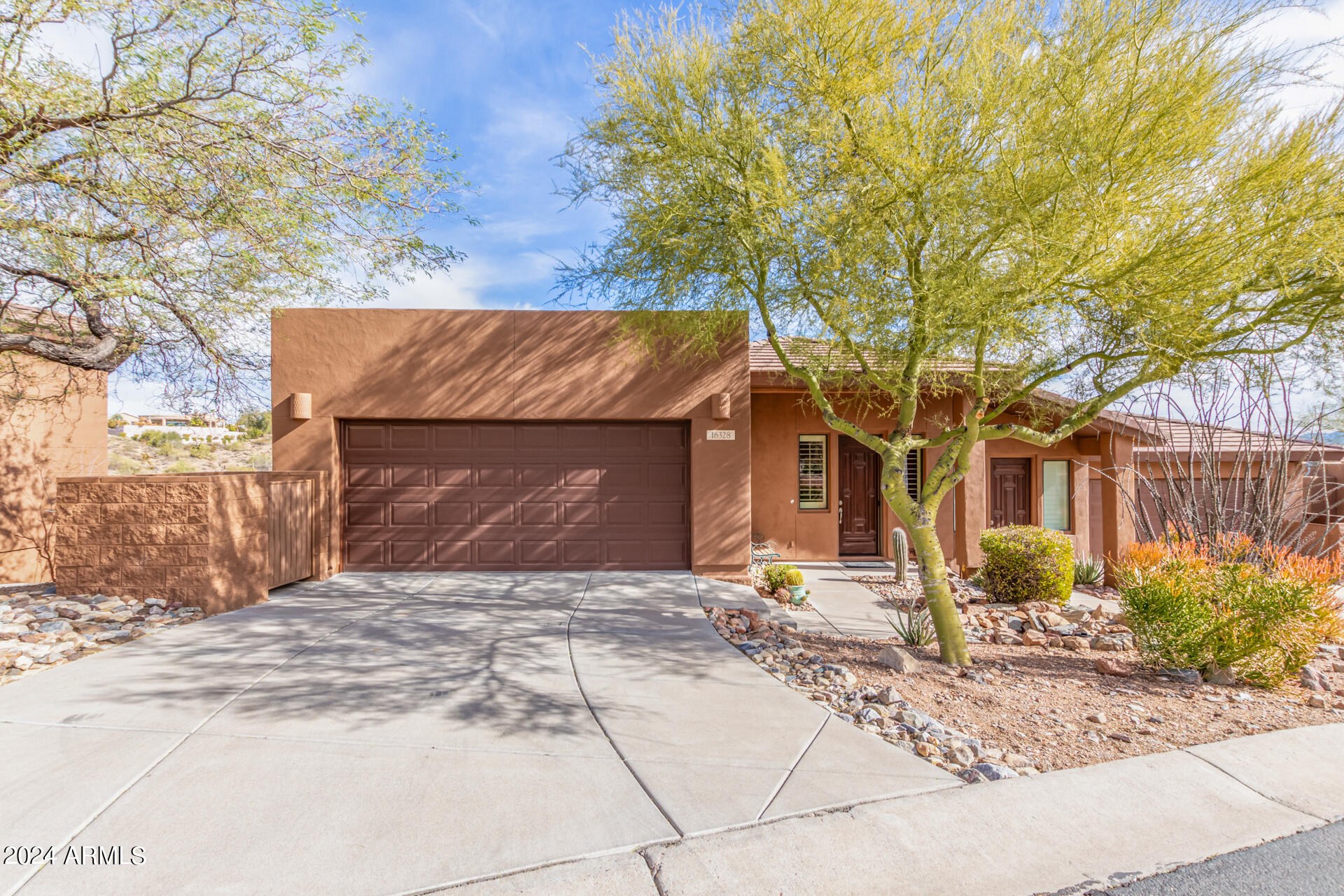16328 E Ridgeline Drive, For Sale in Fountain Hills Zoocasa