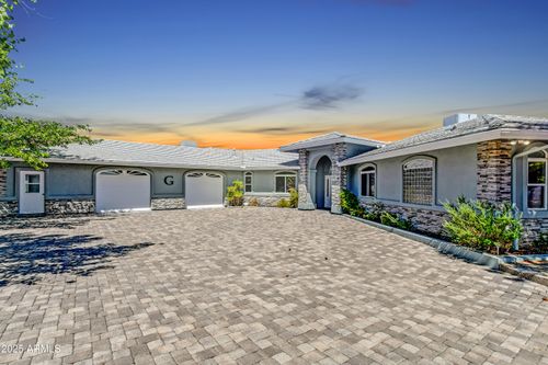 58 N French Pl, Prescott, AZ, 86303-6257 | Card Image