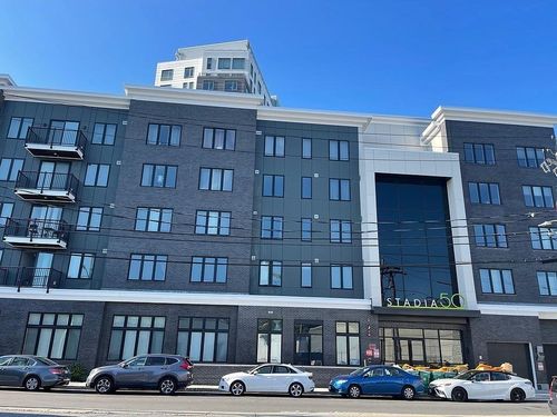 407-50 Hichborn St, Boston, MA, 02135-3067 | Card Image