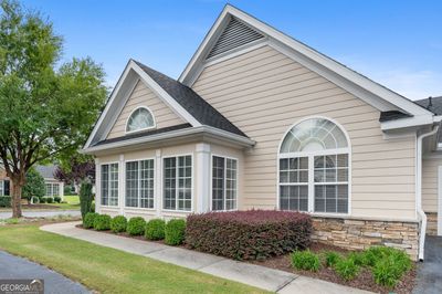 2995 Oakside Circle, Condo with 2 bedrooms, 2 bathrooms and null parking in Alpharetta GA | Image 3