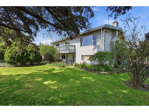 17569 60 Avenue, Surrey, BC, V3S1T9 | Card Image