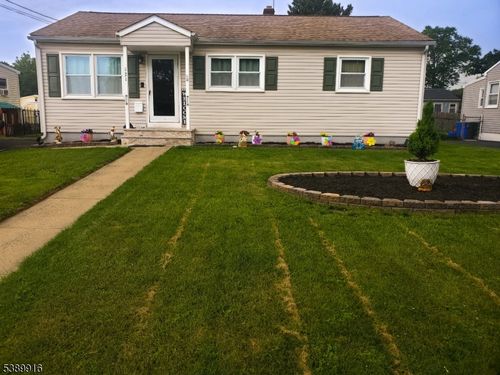 121 1st St, Middlesex, NJ, 08846-2113 | Card Image