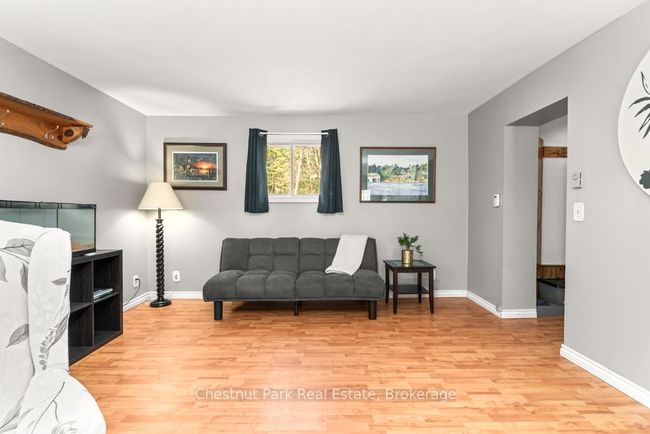 91 Santas Village Rd, House other with 4 bedrooms, 2 bathrooms and 7 parking in Bracebridge ON | Image 6