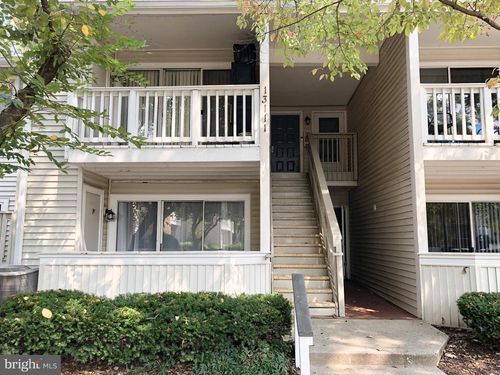 1-13111 Wonderland Way, GERMANTOWN, MD, 20874-6819 | Card Image