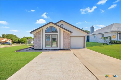 101 Surrey Cir, Copperas Cove, TX, 76522-1189 | Card Image