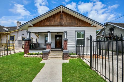 225 Lenox St, Houston, TX, 77011-3237 | Card Image